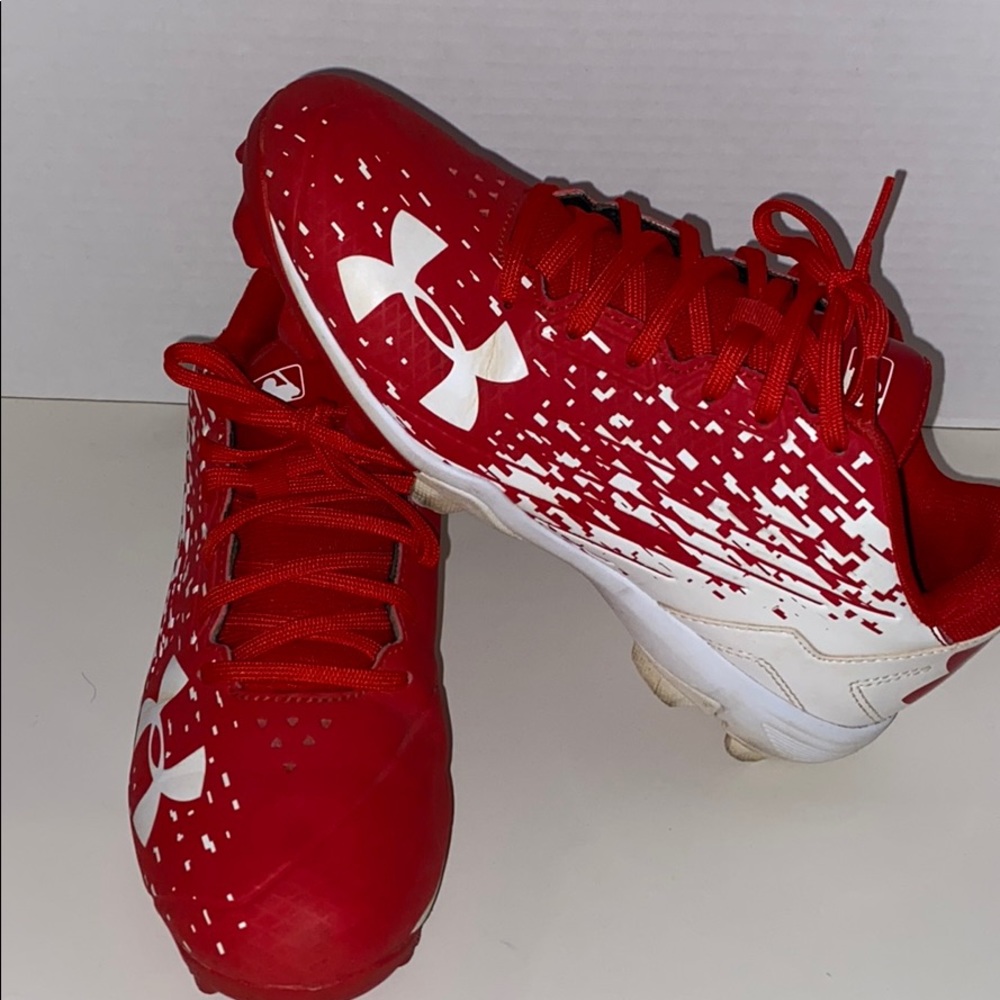 Under Armour baseball/Softball cleats